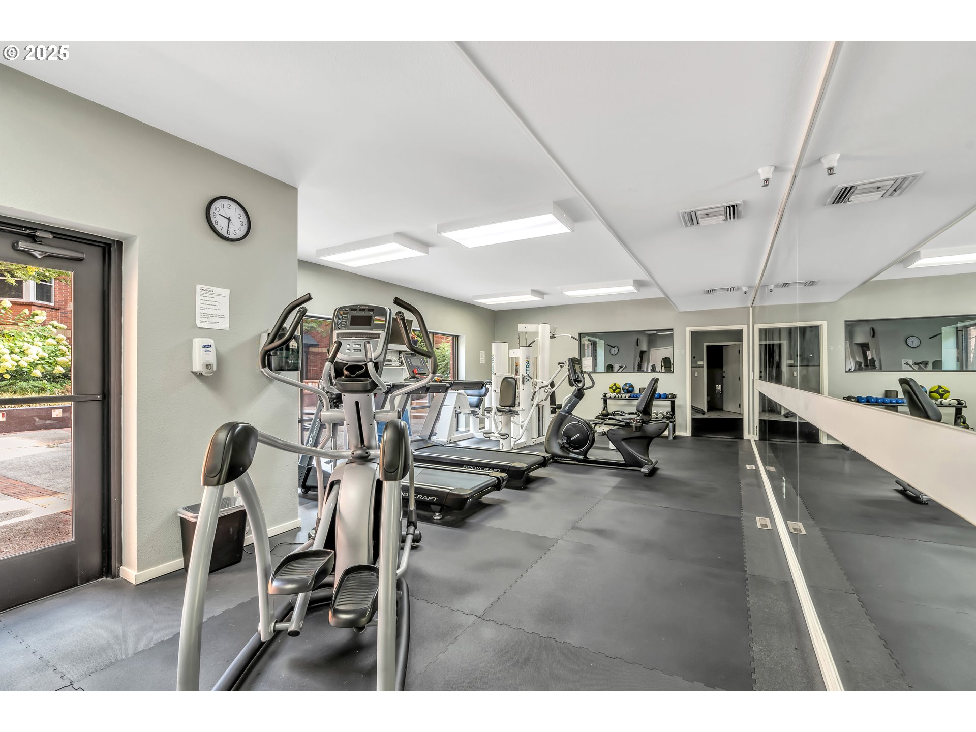 1500 Southwest Park Avenue, Unit 232 Portland, OR 97201 - Photo 26 of 40 a view of a room with gym equipment