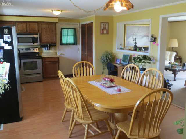 3850 Murphy Lake Road Millington, MI 48746 - Photo 4 of 21 21128996-3.JPG