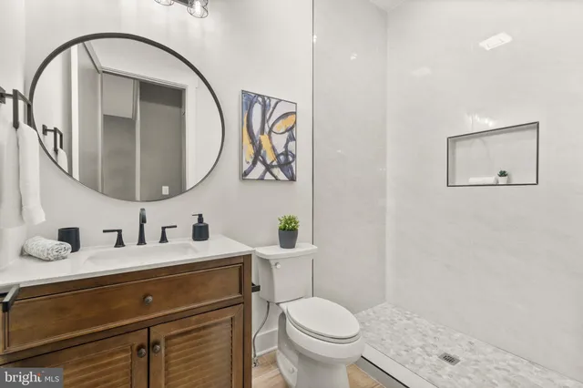 $2,875,000 | 1905 North Taylor Street, Arlington, VA 22207