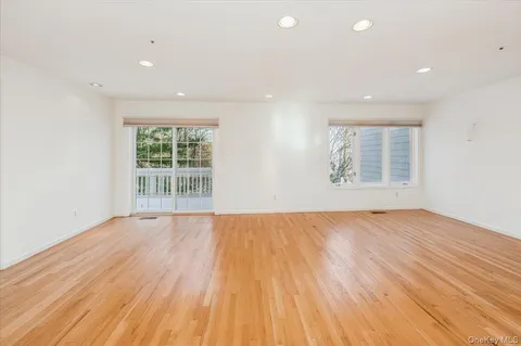 $875,000 | 65 Clarewood Drive, Unit 65, Hastings-on-Hudson, NY 10706