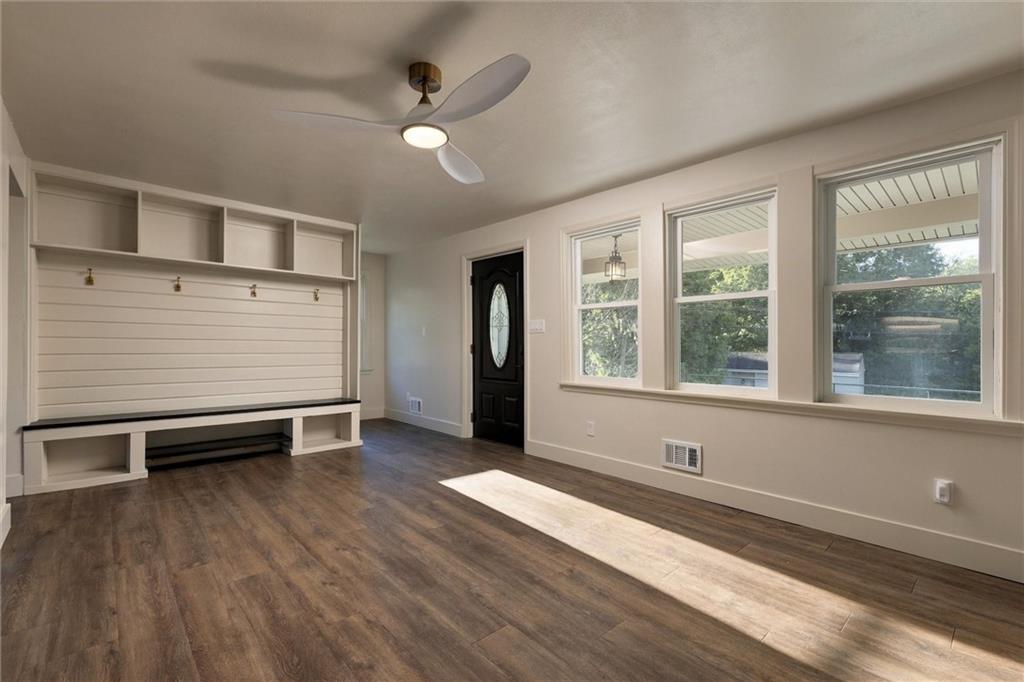 817 Victory Road Allison Park, PA 15101 - Photo 3 of 43 Gallery Image 3