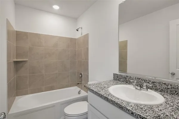 $1,600 | 917 Wood Stork Way, Princeton, TX 75407