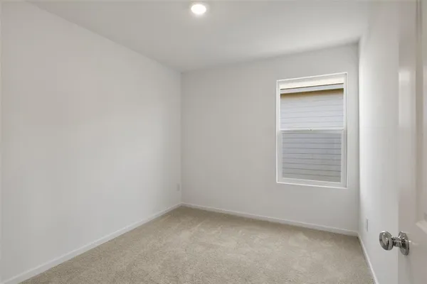 $1,600 | 917 Wood Stork Way, Princeton, TX 75407