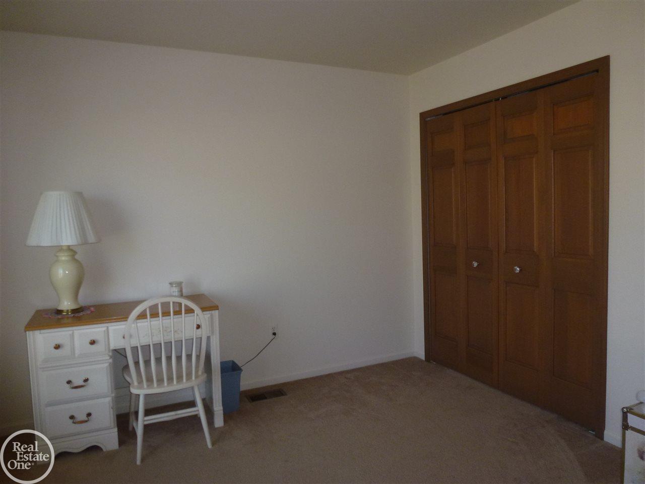 539 Shellbourne Drive Rochester Hills, MI 48309 - Photo 35 of 37