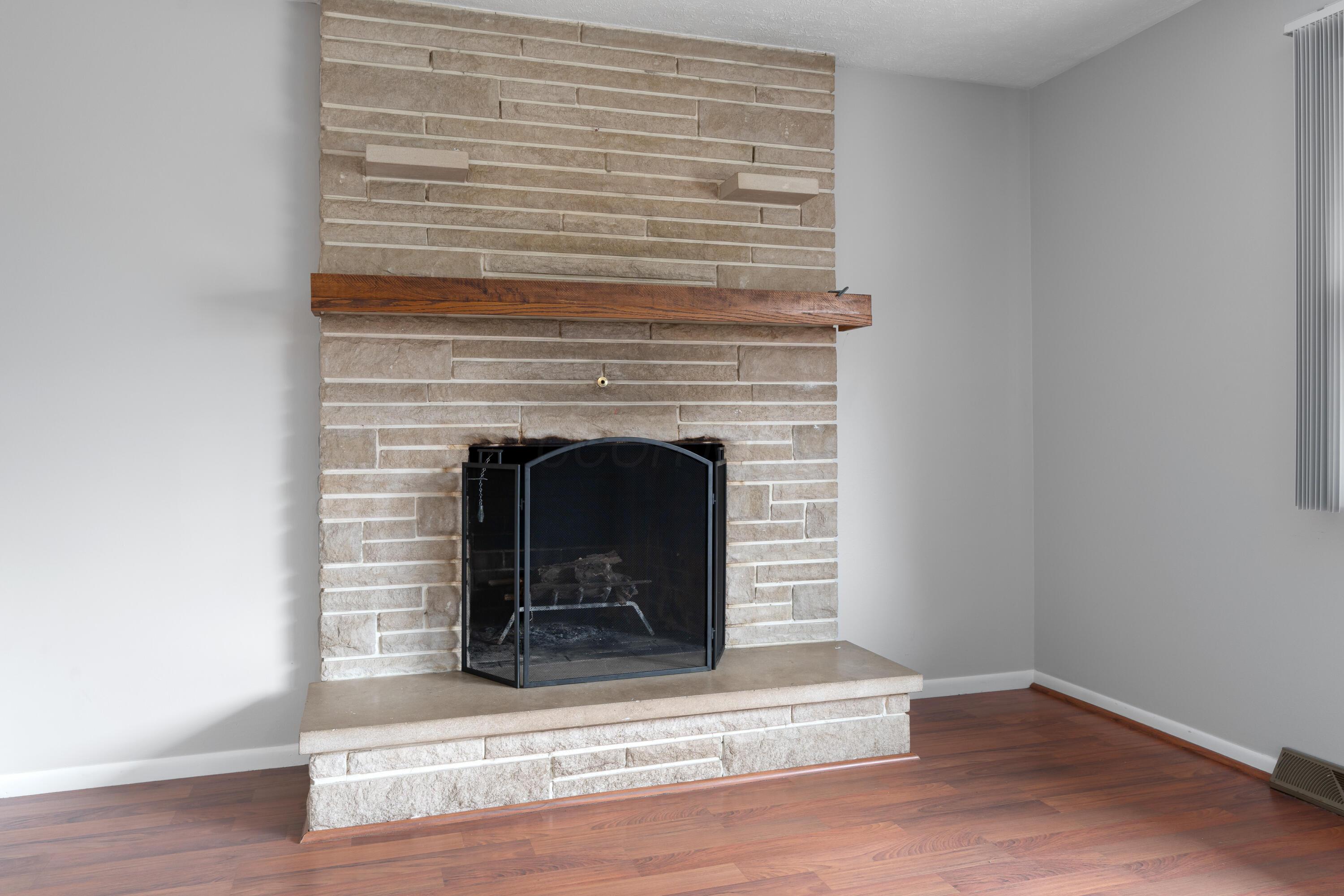 286 Broken Arrow Road Columbus, OH 43230 - Photo 18 of 30 Family Room Fireplace