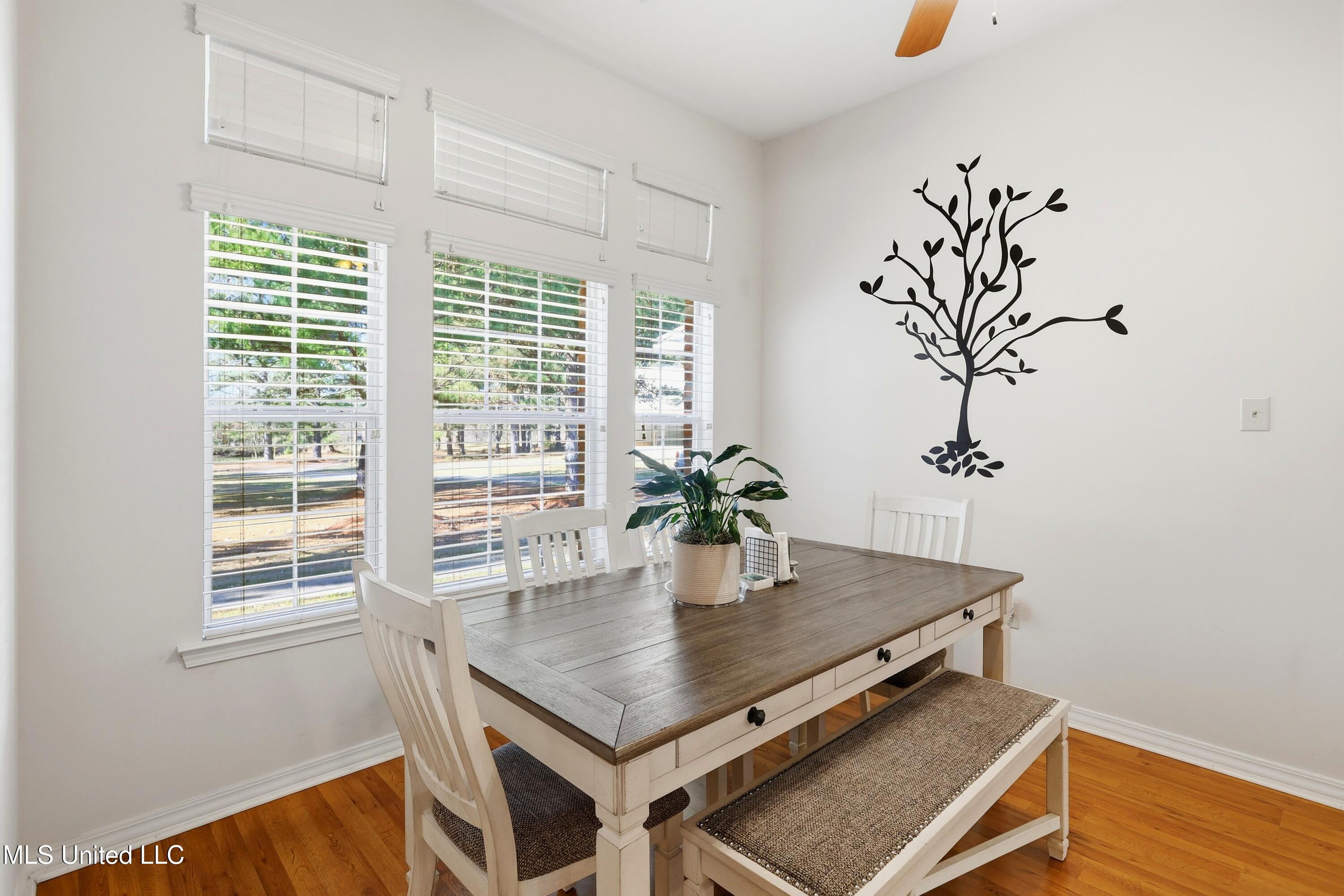 3945 Country Club Drive Jackson, MS 39213 - Photo 18 of 45 18-3945 Country Club Dr _ Home Tours MS