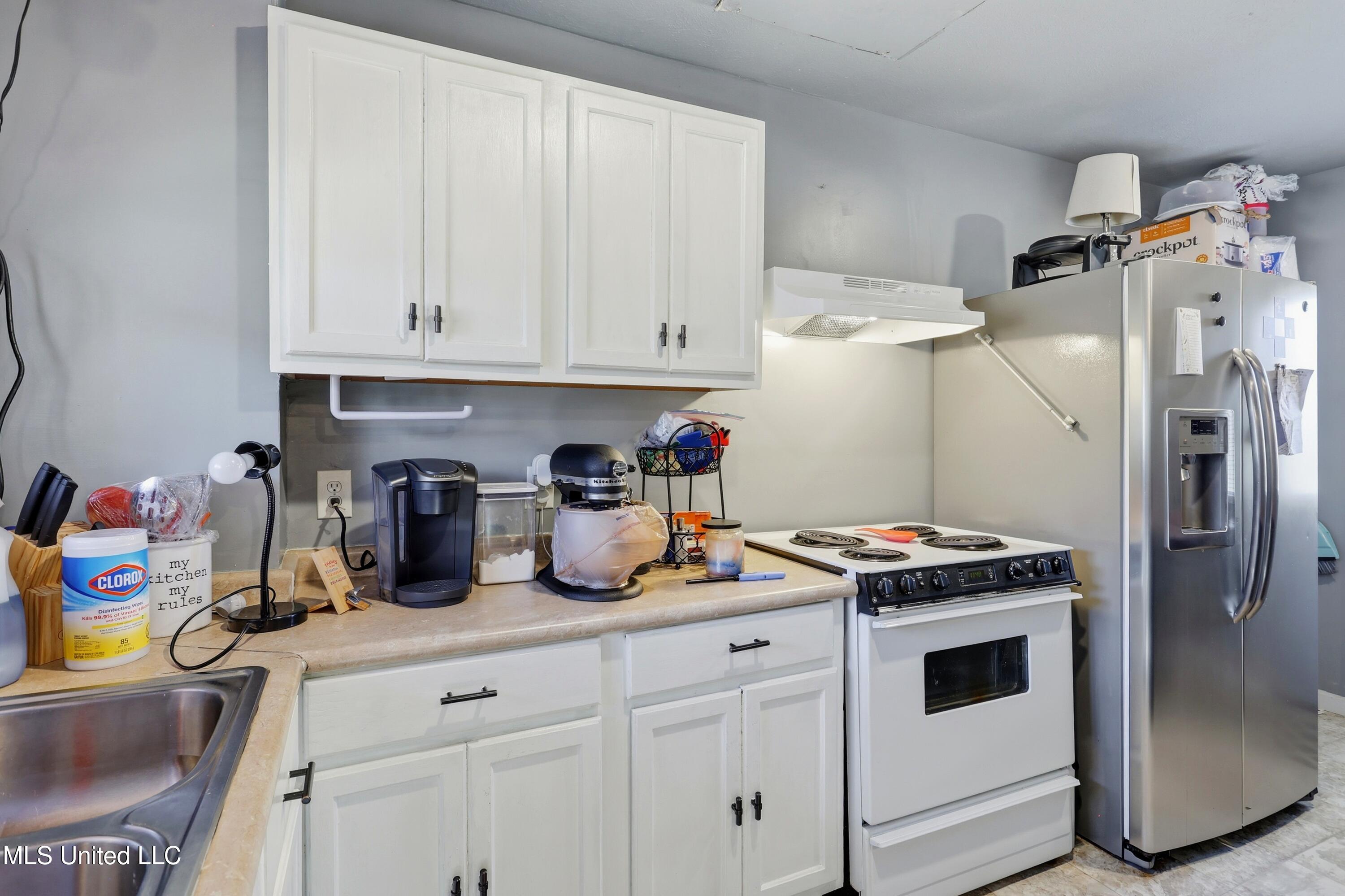 3945 Country Club Drive Jackson, MS 39213 - Photo 38 of 45 39-3945 Country Club Dr _ Home Tours MS