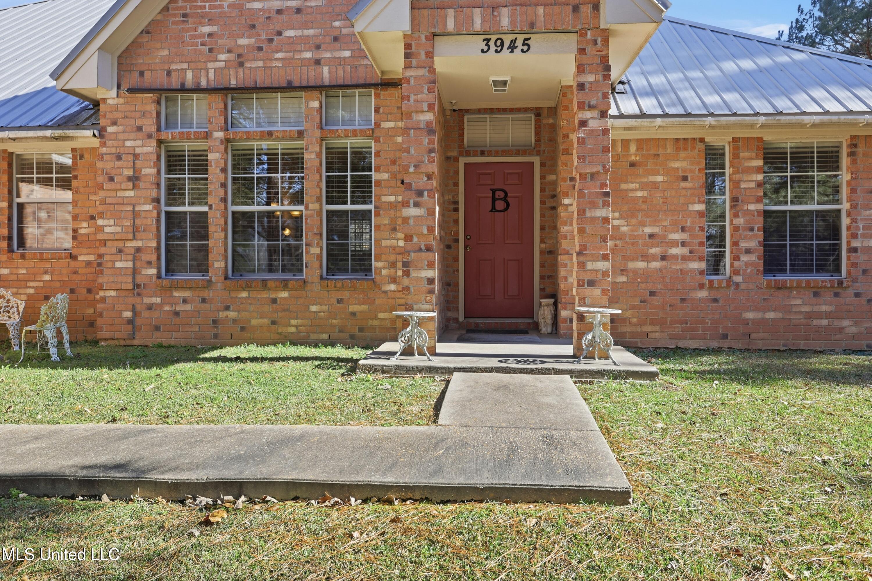 3945 Country Club Drive Jackson, MS 39213 - Photo 5 of 45 05-3945 Country Club Dr _ Home Tours MS