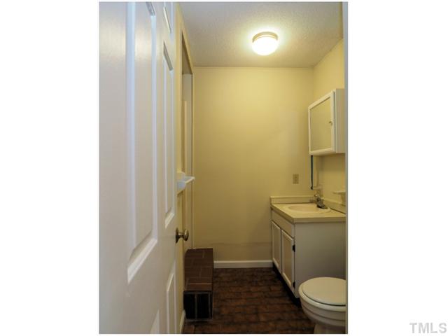 4300 Hunters Club Drive Raleigh, NC 27606 - Photo 11 of 19 First Floor Bath with Shower!