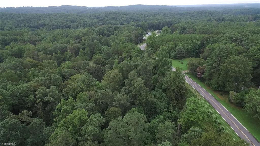 3048 Quaker Church Road Pinnacle, NC 27043 - Photo 4 of 24