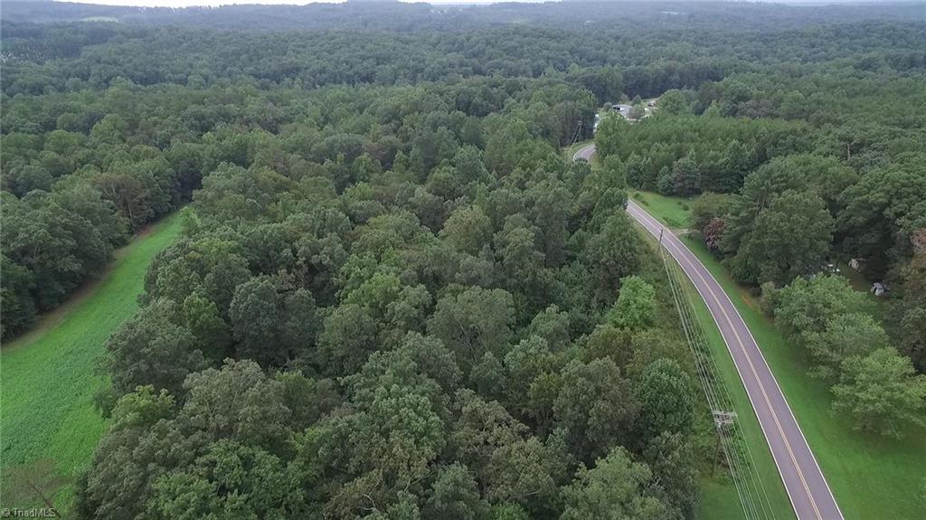 3048 Quaker Church Road Pinnacle, NC 27043 - Photo 6 of 24