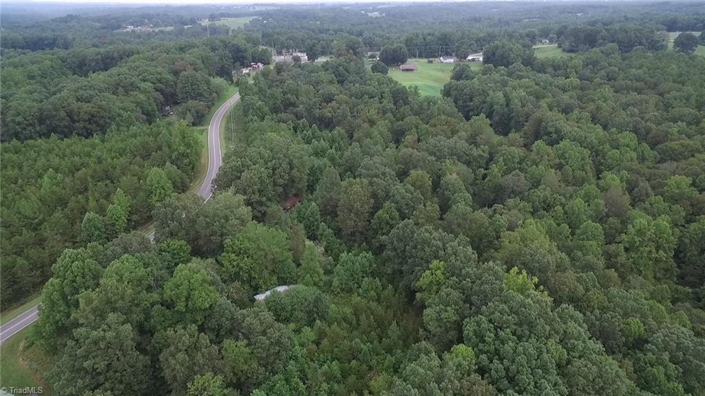 3048 Quaker Church Road Pinnacle, NC 27043 - Photo 8 of 24