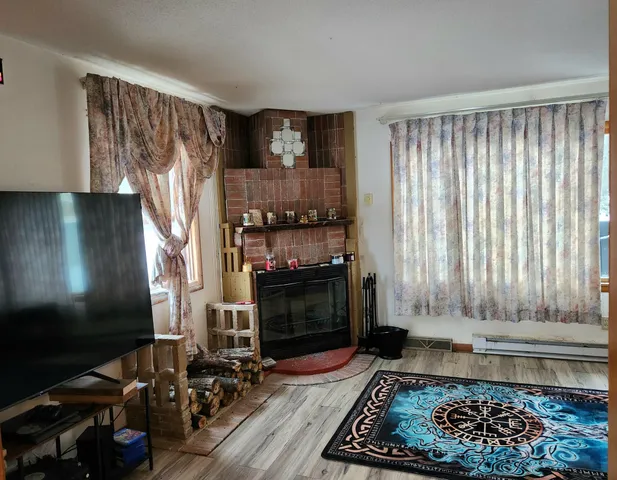 $180,000 | 3670 County Road 97, International Falls, MN 56649