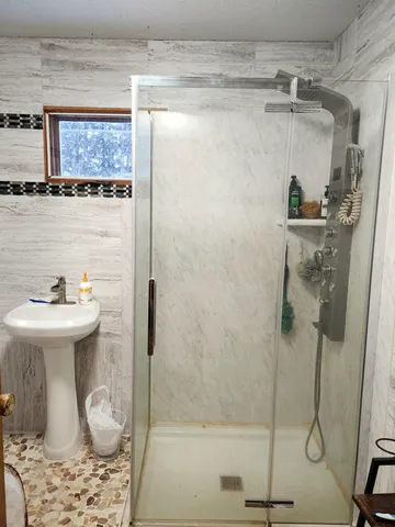 $180,000 | 3670 County Road 97, International Falls, MN 56649