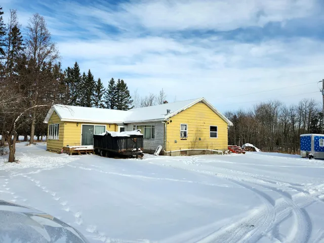 $180,000 | 3670 County Road 97, International Falls, MN 56649