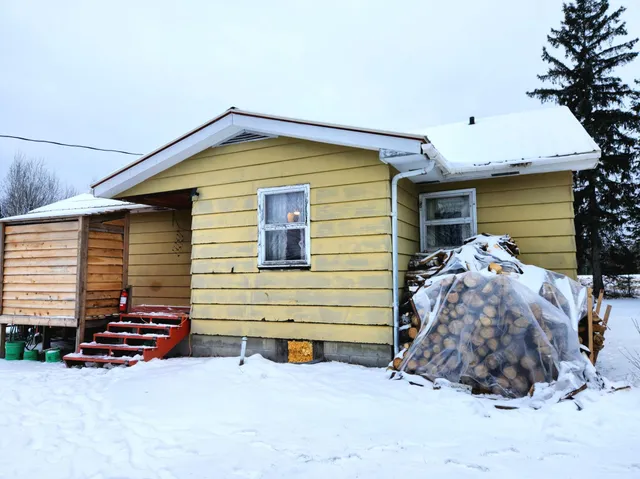 $180,000 | 3670 County Road 97, International Falls, MN 56649