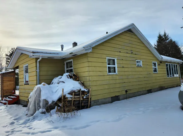 $180,000 | 3670 County Road 97, International Falls, MN 56649