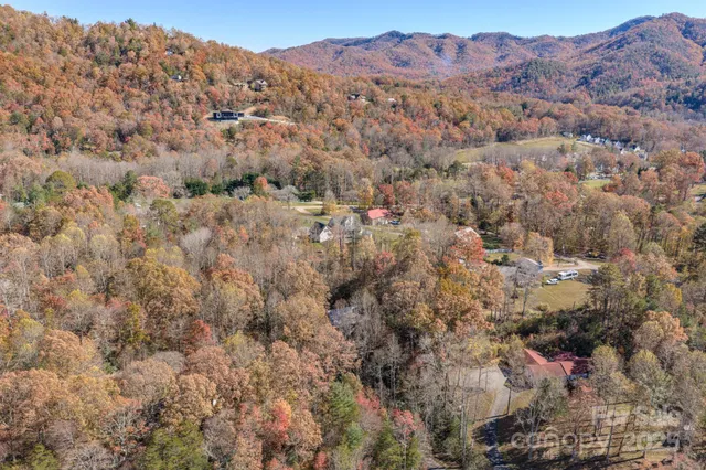 $599,000 | 410 Avena Road, Black Mountain, NC 28711