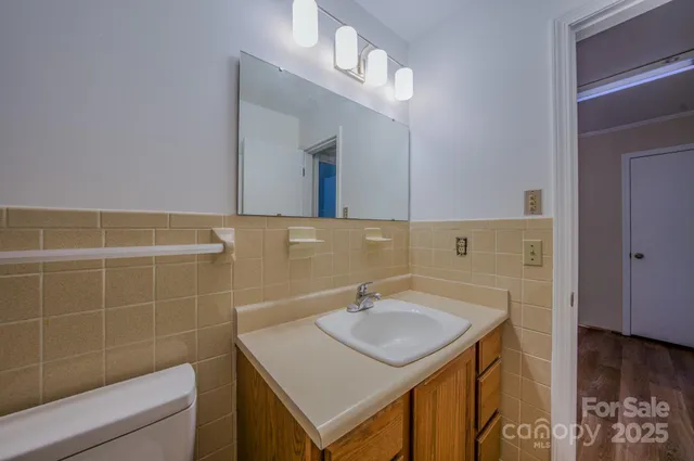 $599,000 | 410 Avena Road, Black Mountain, NC 28711