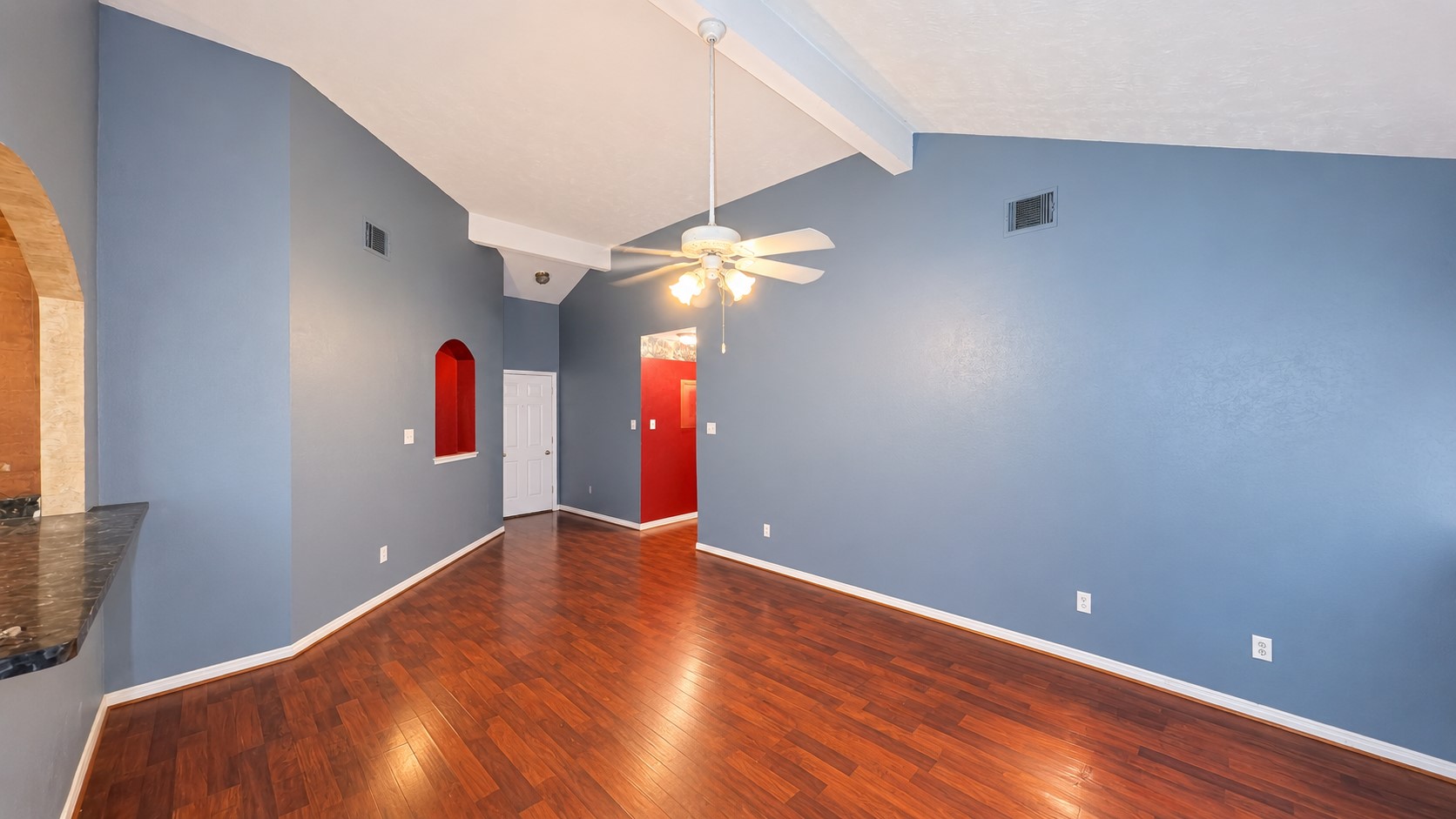 5026 Edgegate Drive Spring, TX 77373 - Photo 4 of 16 Gallery Image 4