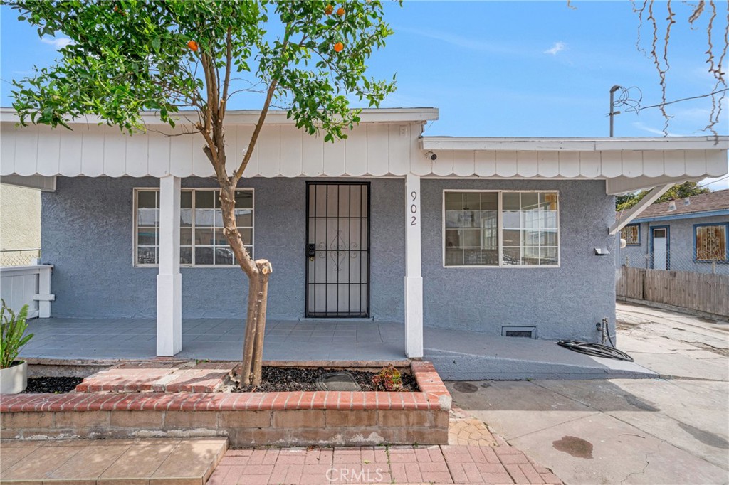 902 North Mayo Avenue Compton, CA 90221 - Photo 2 of 50