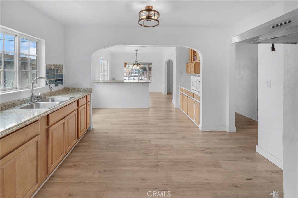 902 North Mayo Avenue Compton, CA 90221 - Photo 22 of 50