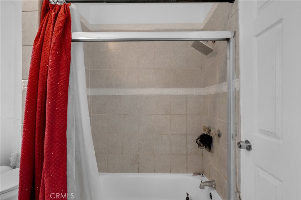 902 North Mayo Avenue Compton, CA 90221 - Photo 37 of 50