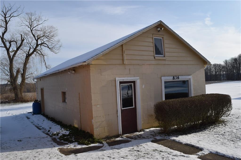 836 Clarksville Road Mercer, PA 16137 - Photo 11 of 13