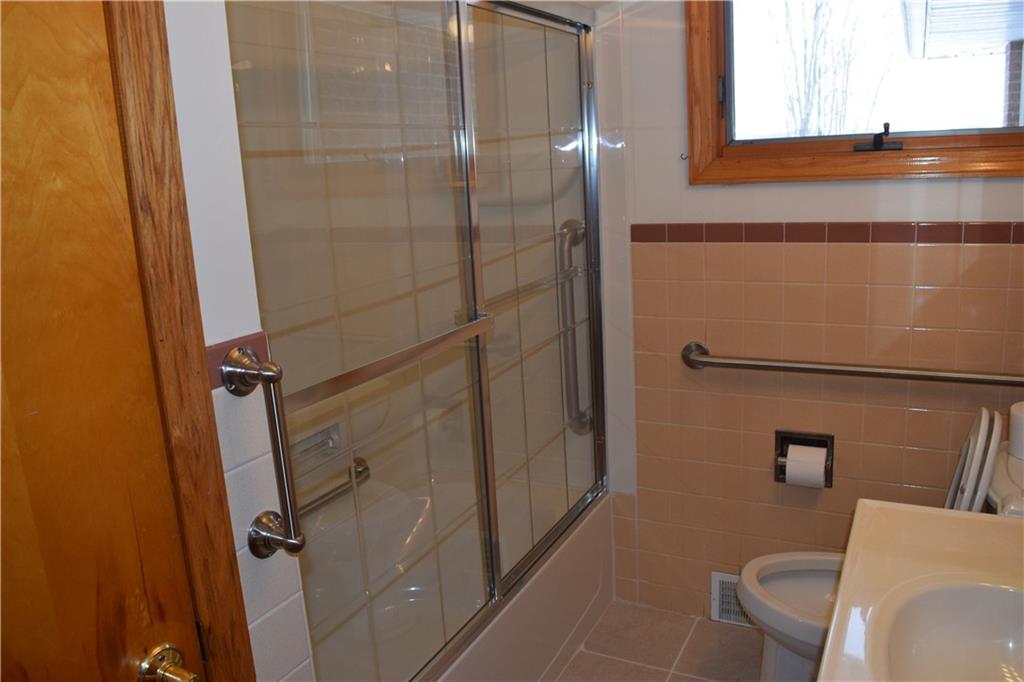 836 Clarksville Road Mercer, PA 16137 - Photo 5 of 13