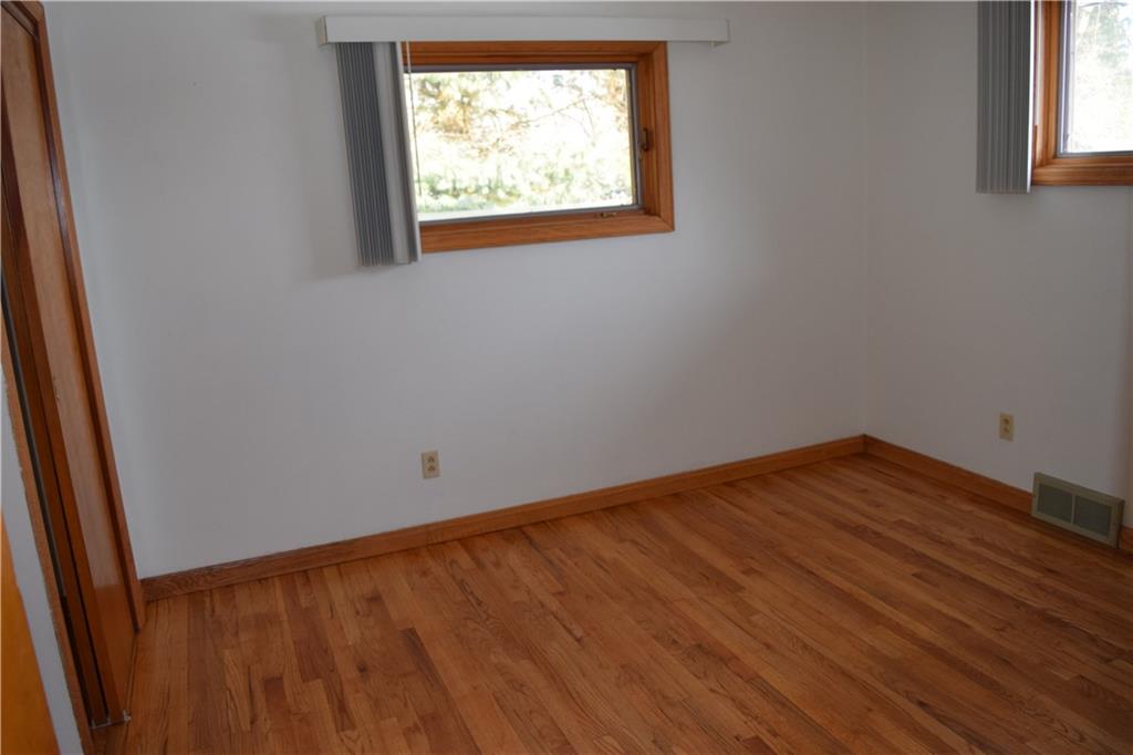 836 Clarksville Road Mercer, PA 16137 - Photo 7 of 13