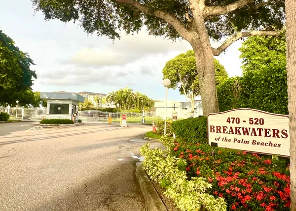 $1,500 | 470 Executive Center Drive, Unit 5K, West Palm Beach, FL 33401