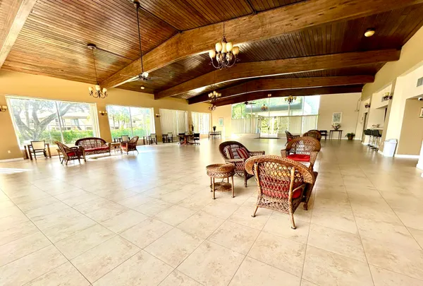 $1,500 | 470 Executive Center Drive, Unit 5K, West Palm Beach, FL 33401