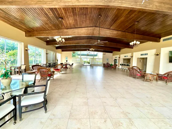 $1,500 | 470 Executive Center Drive, Unit 5K, West Palm Beach, FL 33401