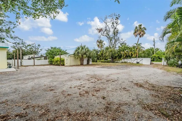 $1,500,000 | 815 2nd Avenue Northwest, Ruskin, FL 33570