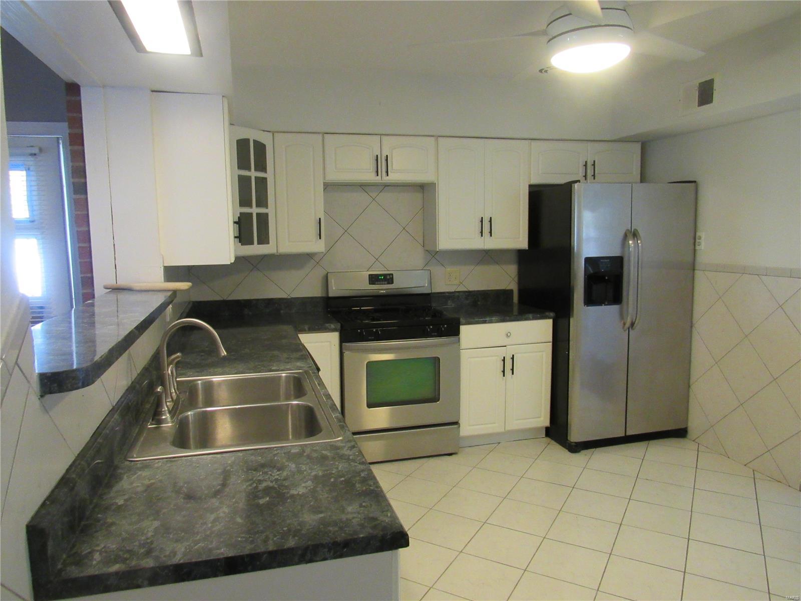 9667 Halls Ferry Road St. Louis, MO 63136 - Photo 10 of 18 Gallery Image 10