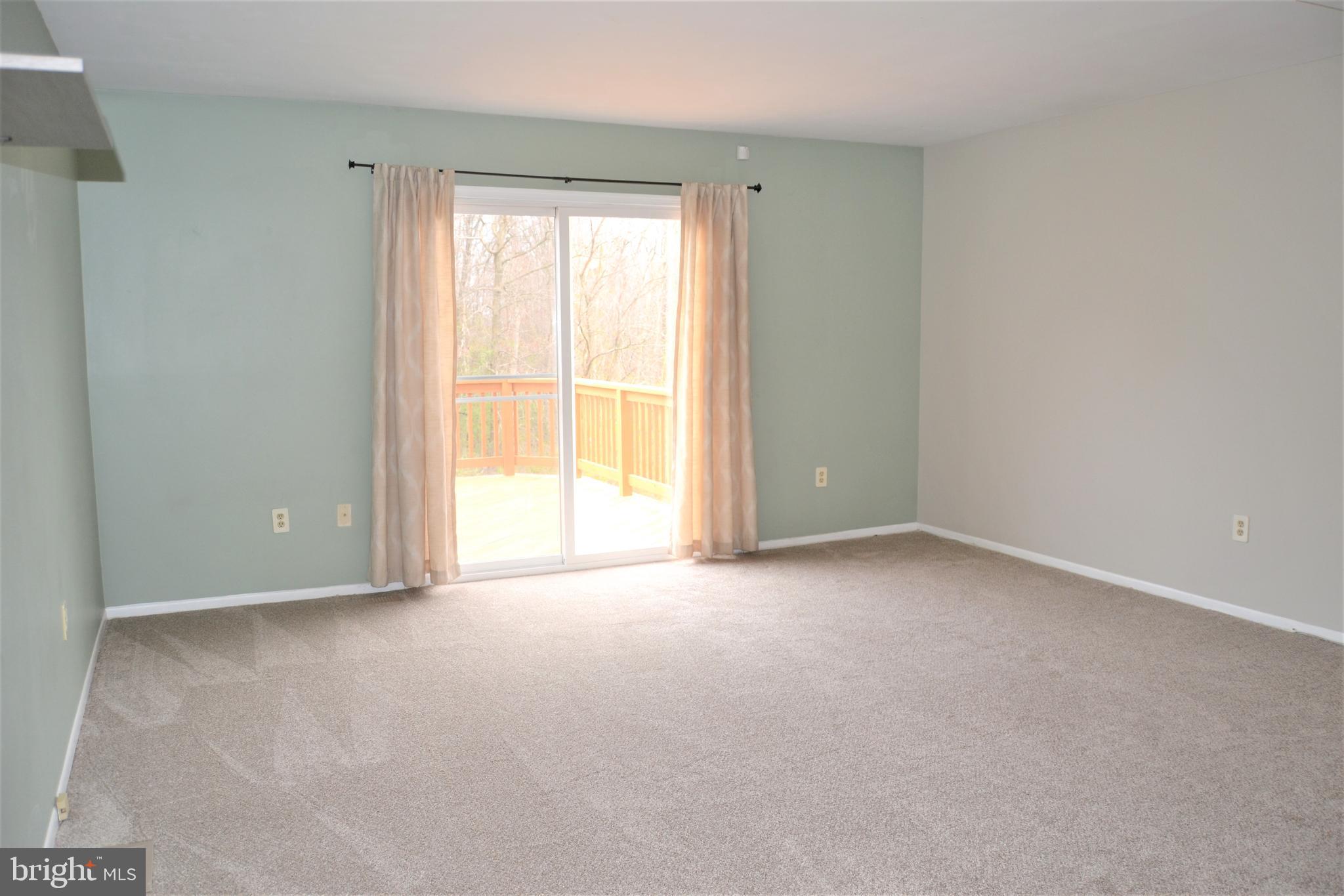 6952 Rockfield Road Baltimore, MD 21244 - Photo 12 of 40 Sliders to deck