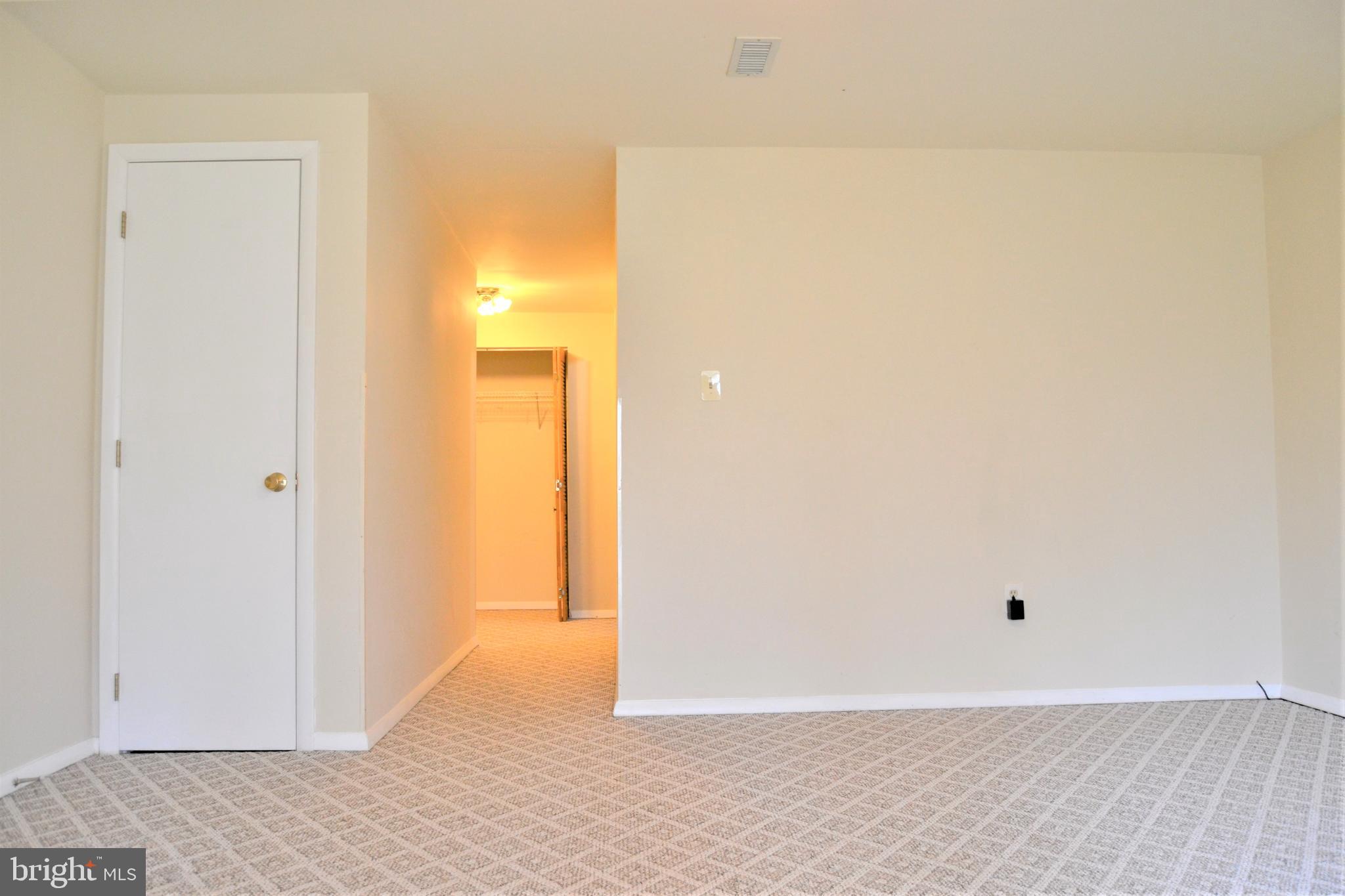 6952 Rockfield Road Baltimore, MD 21244 - Photo 20 of 40