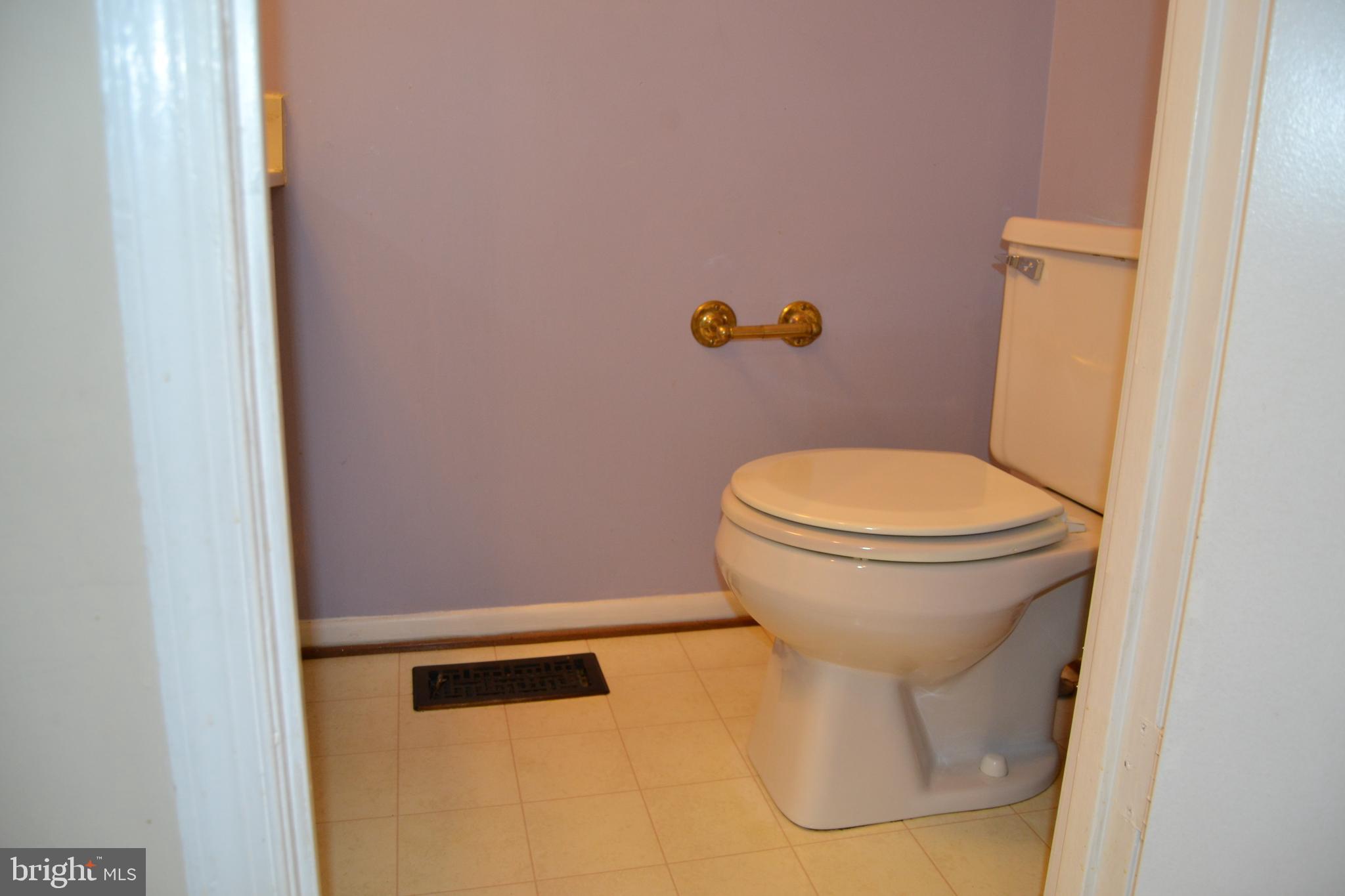 6952 Rockfield Road Baltimore, MD 21244 - Photo 27 of 40