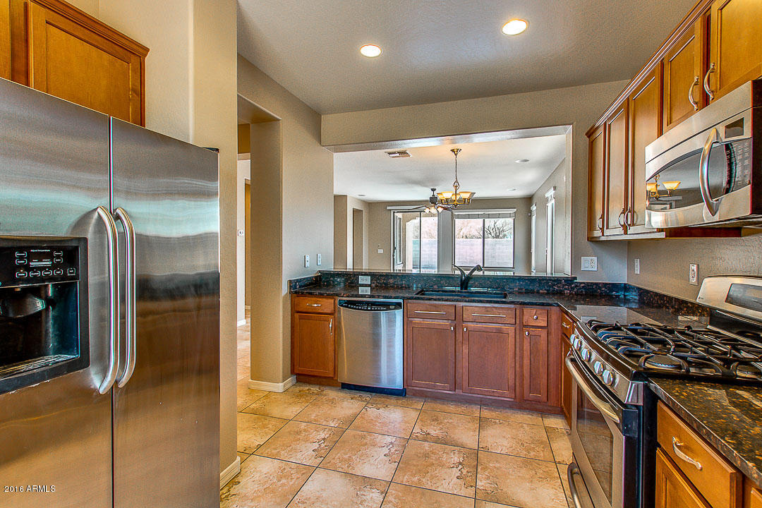 6895 West Ridgeline Road Peoria, AZ 85383 - Photo 9 of 36 09-Ridgeline