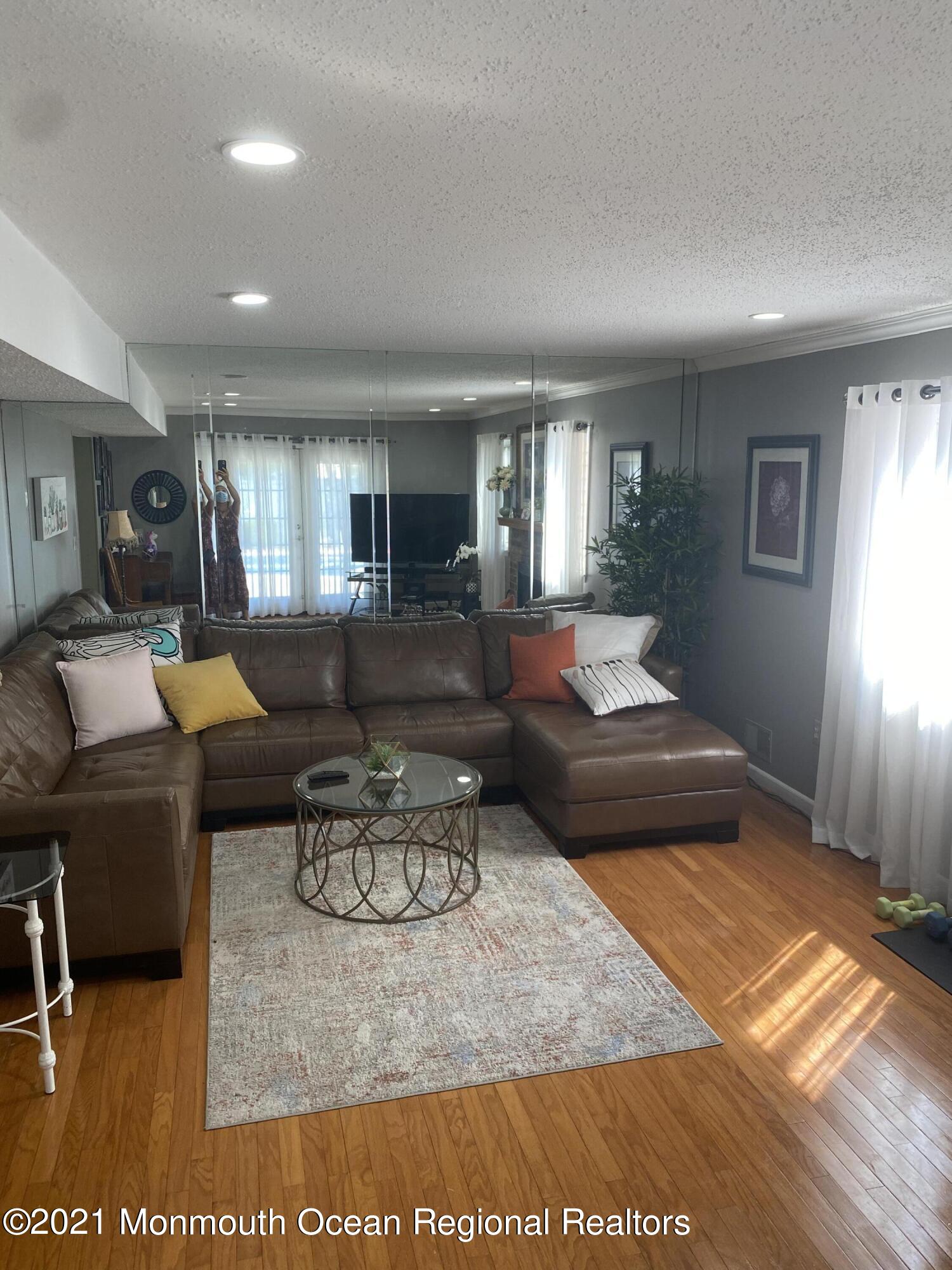 11 Cornwallis Road Toms River, NJ 08755 - Photo 18 of 44 89886422-766E-4711-A05E-19DF10AB2B82