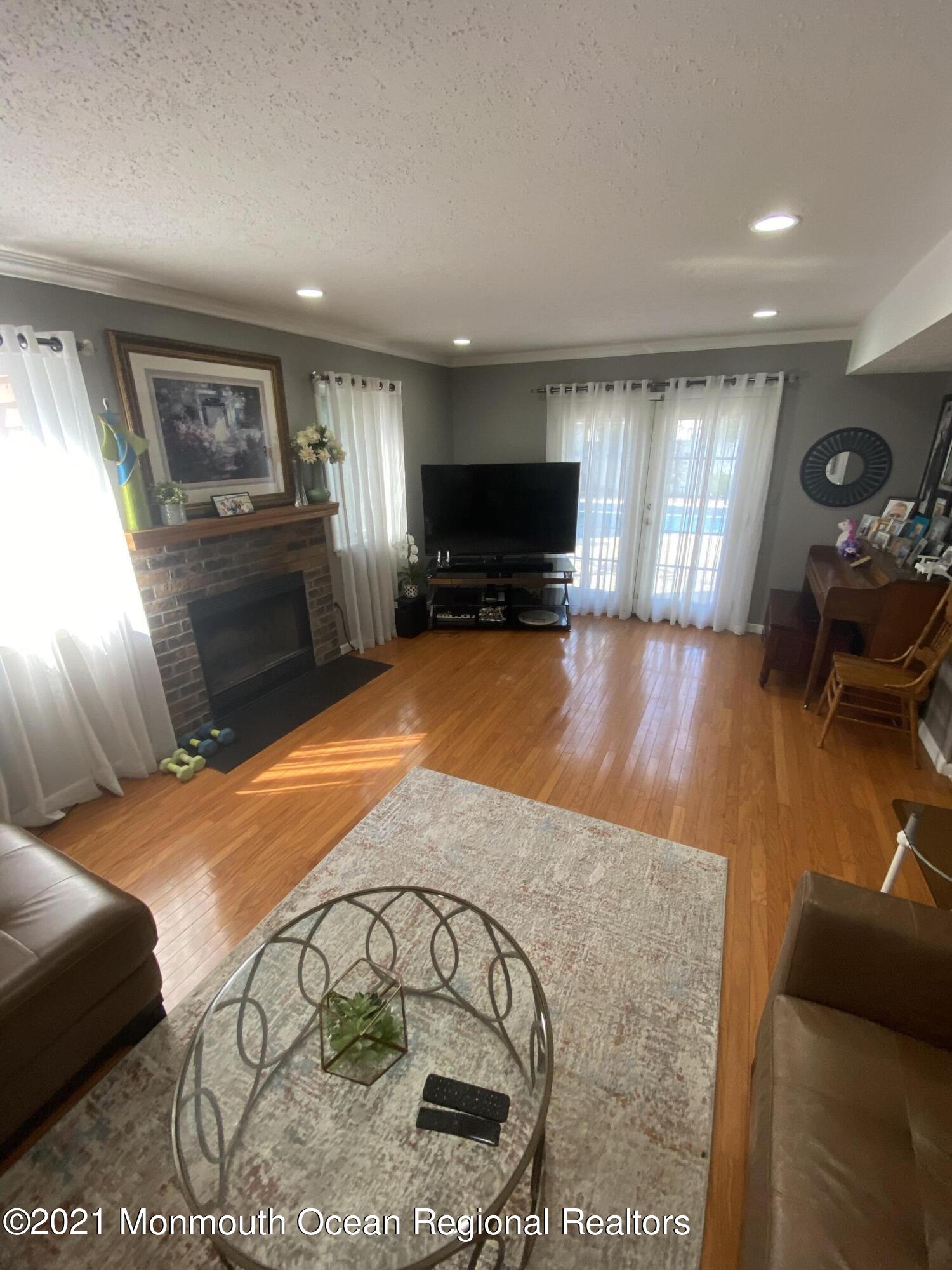 11 Cornwallis Road Toms River, NJ 08755 - Photo 19 of 44 C32ACBA8-6D6E-4207-AE47-7B93BE7C4B88