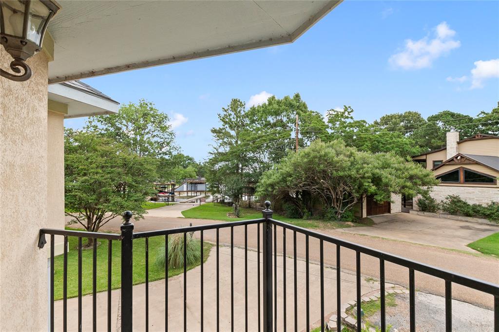 142 Deer Island Road Mabank, TX 75156 - Photo 18 of 32