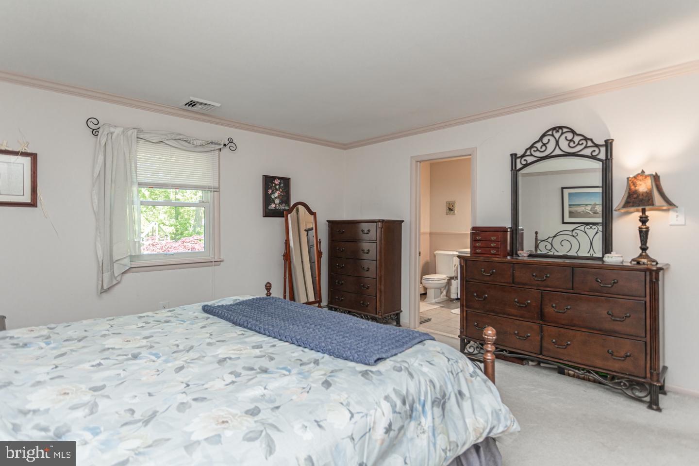 3698 Robin Road Furlong, PA 18925 - Photo 28 of 49 Primary Bedroom Suite