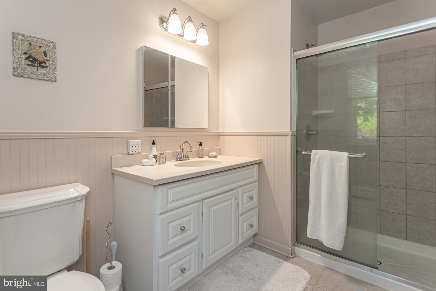 3698 Robin Road Furlong, PA 18925 - Photo 30 of 49 Primary Bedroom Suite Full Bathroom