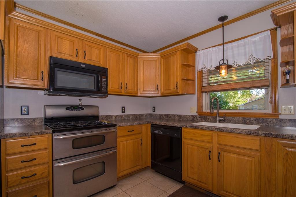 2441 Northwest Raintree Drive New Castle, IN 47362 - Photo 11 of 31 Gallery Image 11