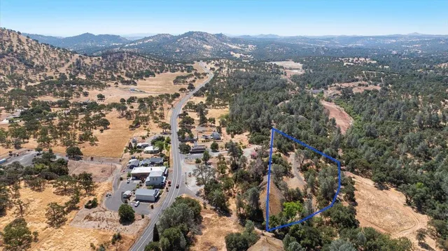 a view of a large building