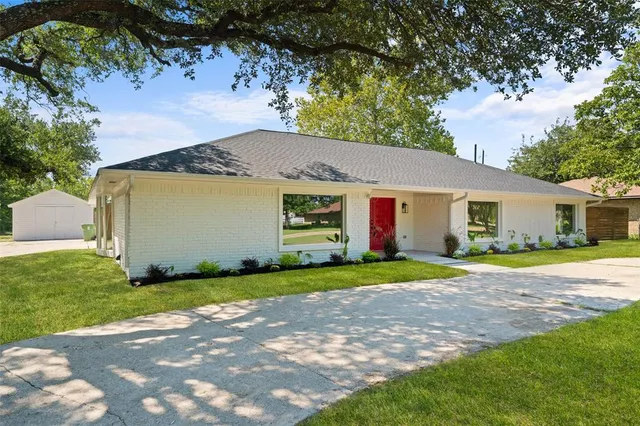 $659,000 | 356 Willow Wood Street, Murphy, TX 75094