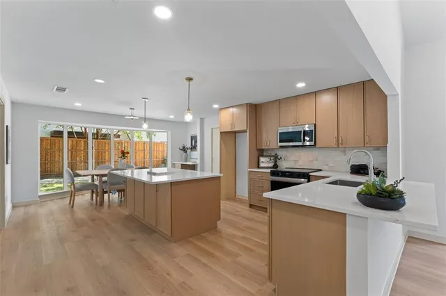 $659,000 | 356 Willow Wood Street, Murphy, TX 75094