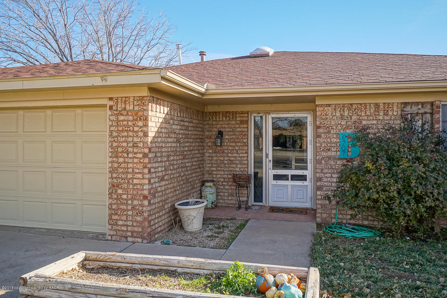 6707 Falcon Road Amarillo, TX 79109 - Photo 2 of 26 Front Entry