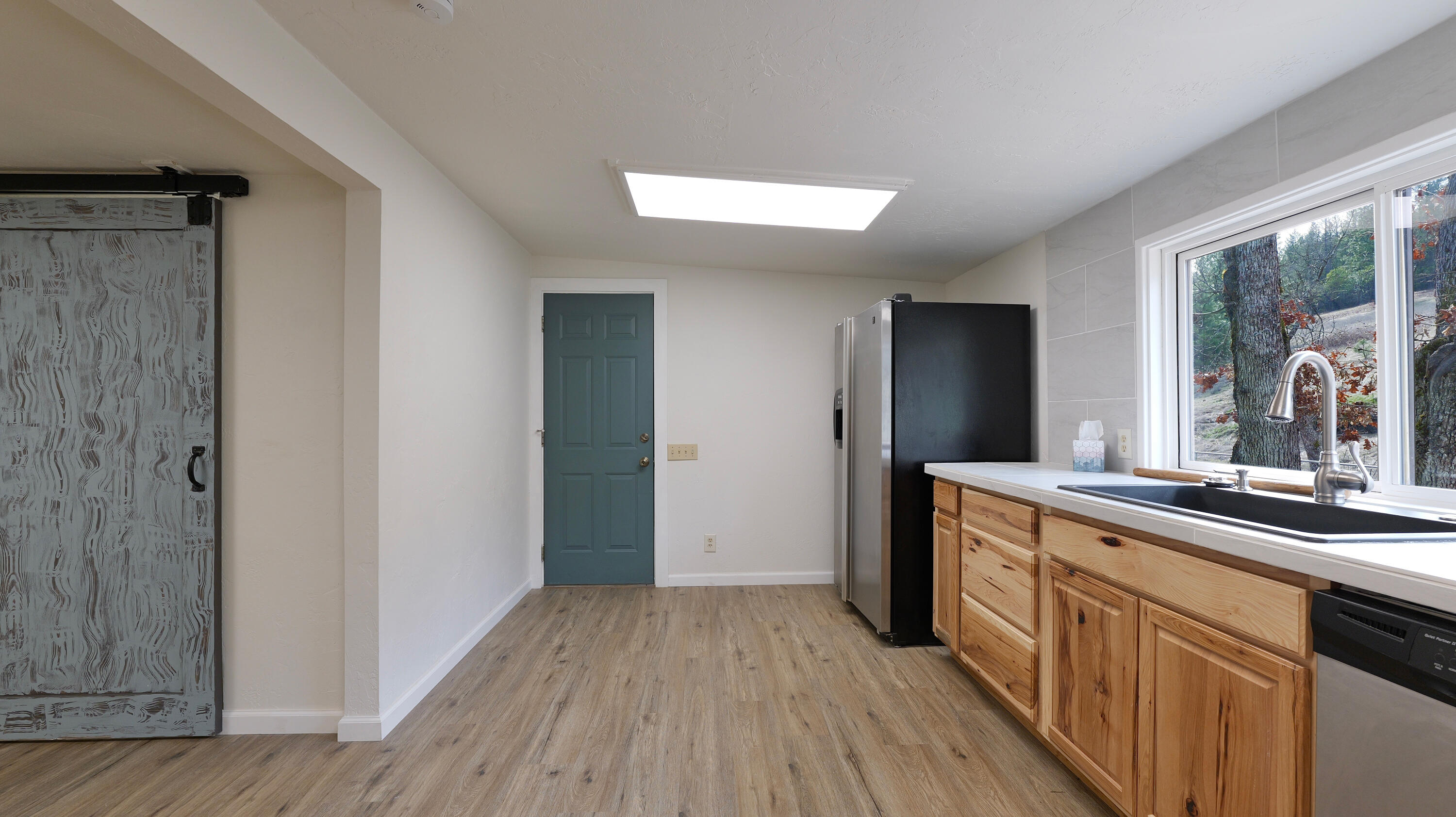 815 Old Trail Creek Road Trail, OR 97541 - Photo 26 of 55 Kitchen
